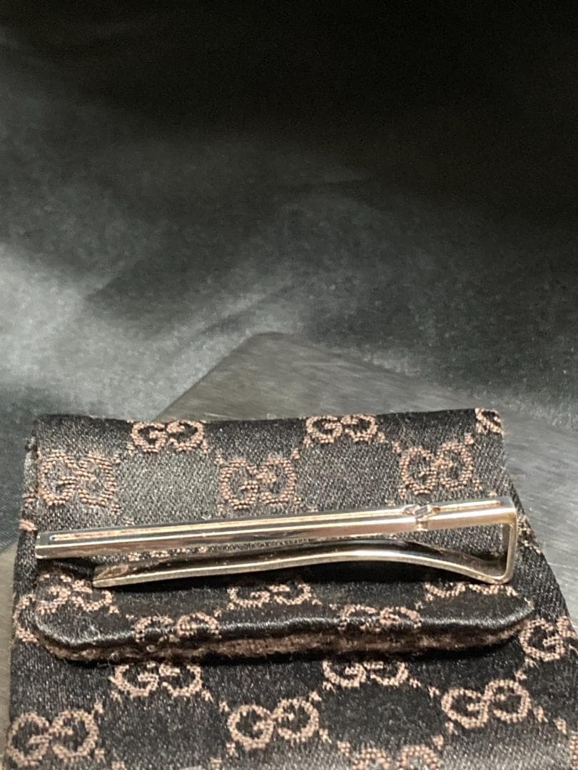 グッチ インフィニティ ノット ネクタイピン シルバー 925