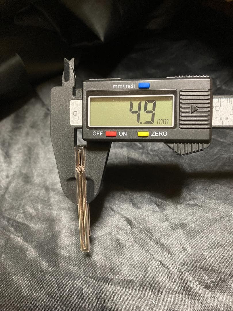 グッチ インフィニティ ノット ネクタイピン シルバー 925