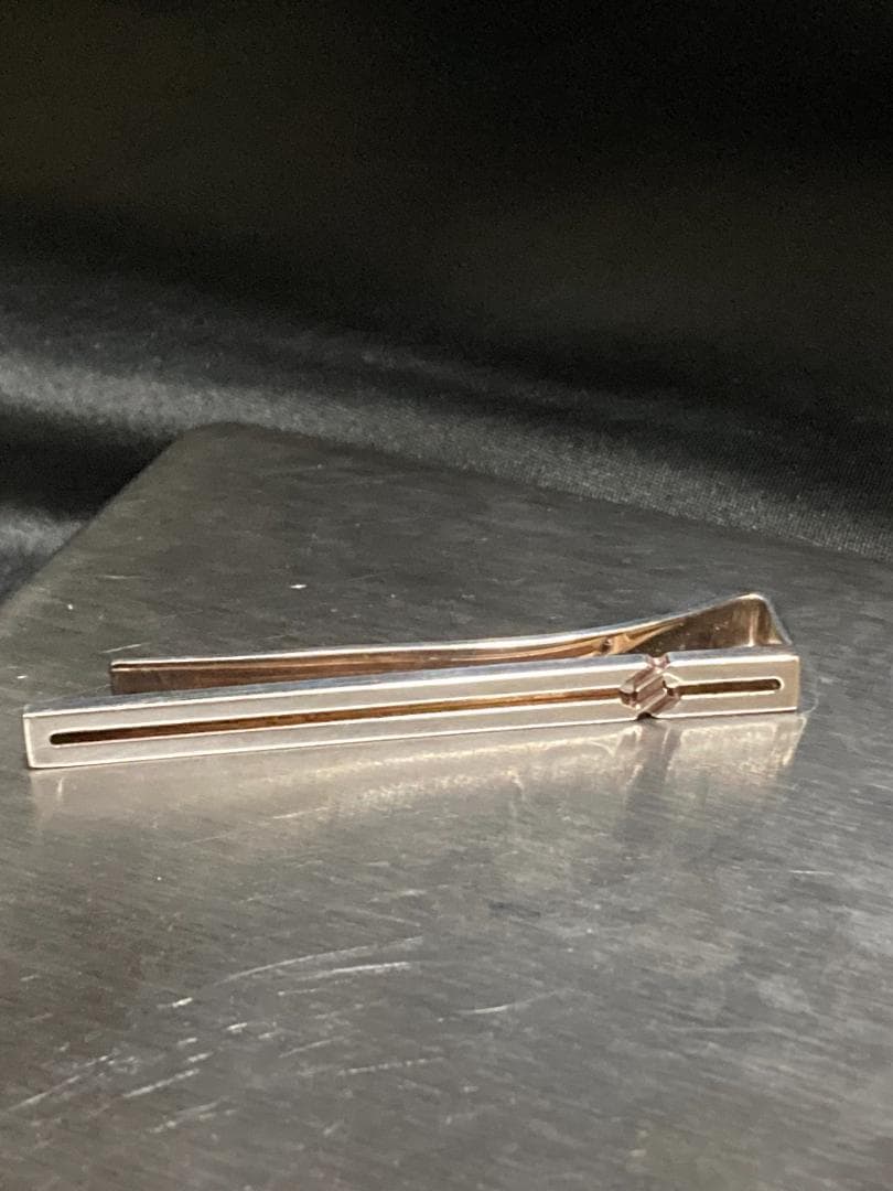 グッチ インフィニティ ノット ネクタイピン シルバー 925