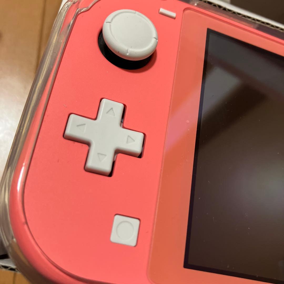 NintendoSwitch Light 中古品 コーラル