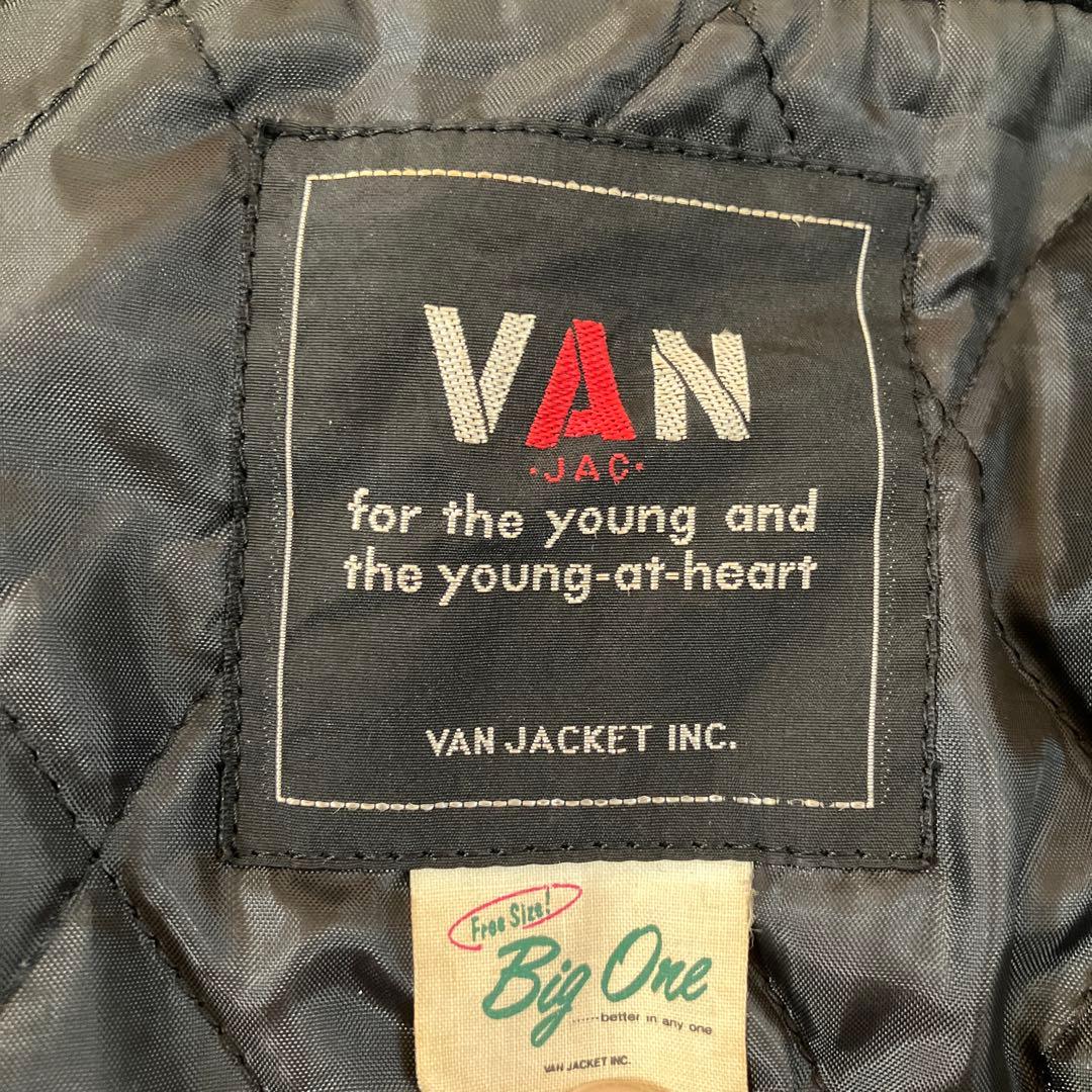 10.31 VAN JAC ヴァンヂャケット スタジャン ブラックBig One