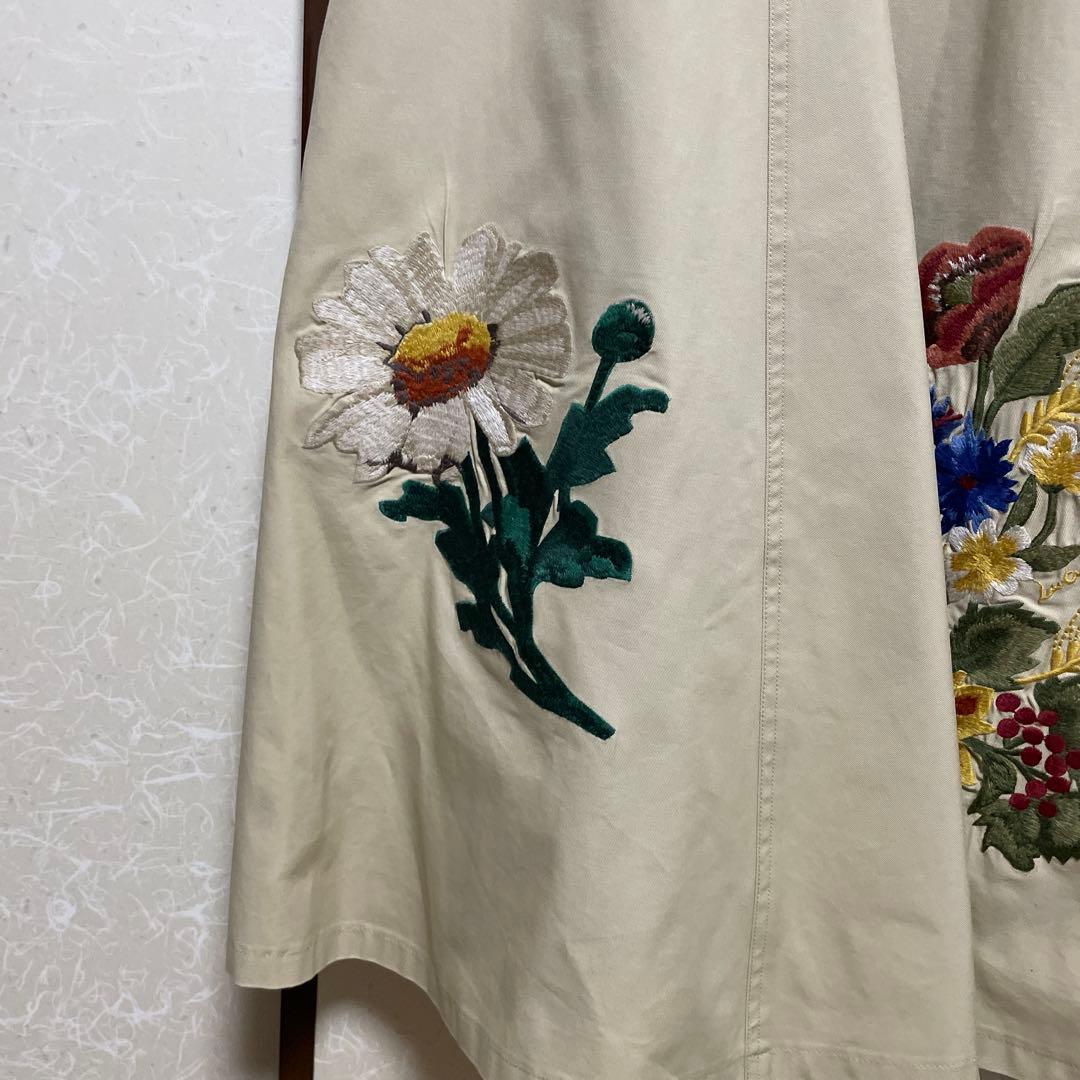 ロイスクレヨン ワンピース 花柄刺繍