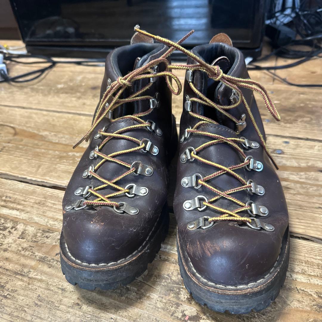 ダナー　ブーツ　マウンテンライト