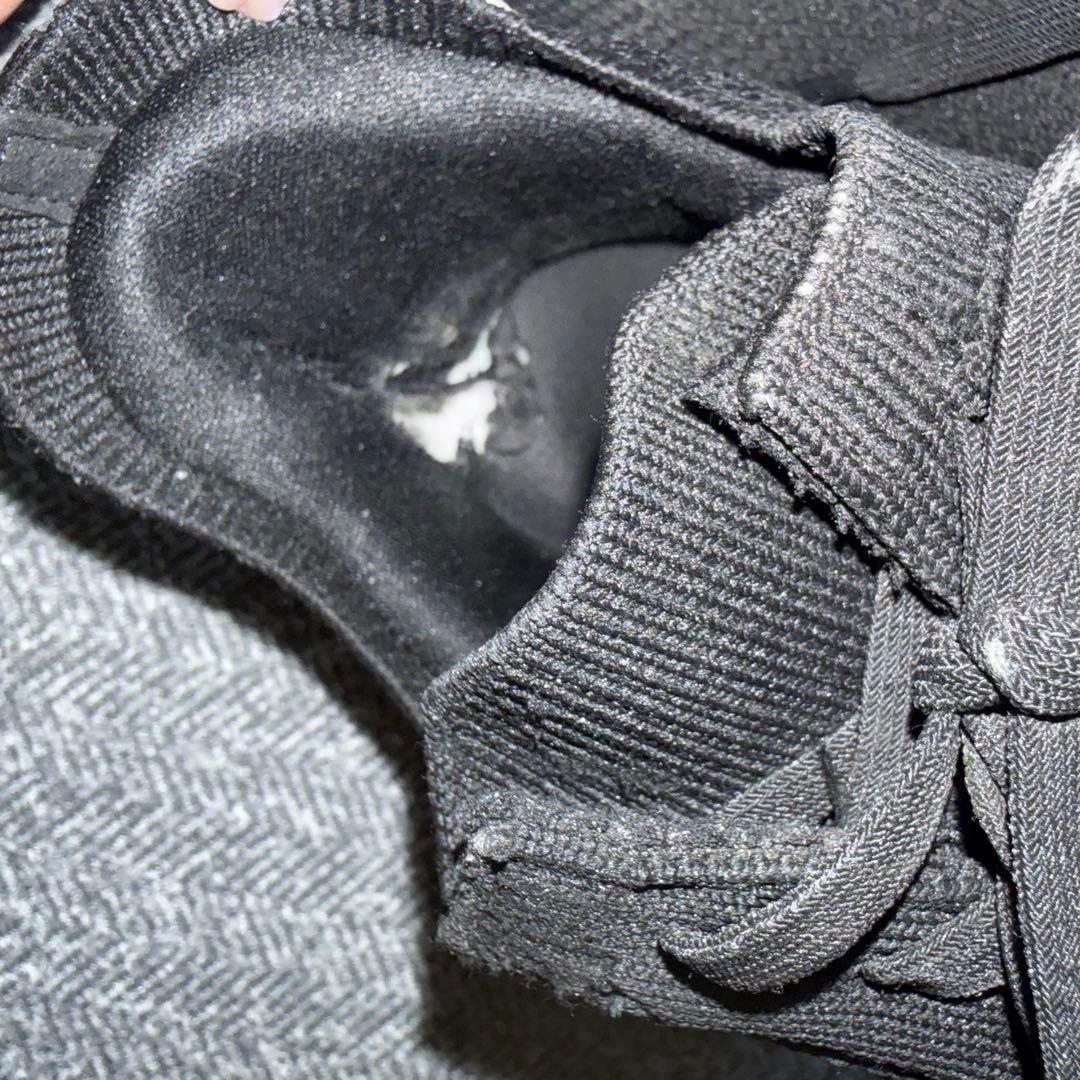 ラクバキ スニーカー Mサイズ