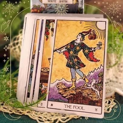 ★正規品タロットカード★ライダーウェイトの新版✨鮮やかな水彩画で蘇るデッキ