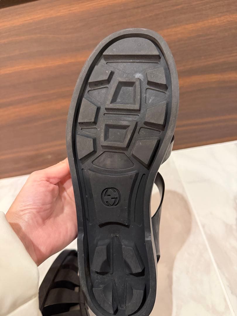GUCCI★ブラック グルカサンダル ラバーサンダル　ストラップ
