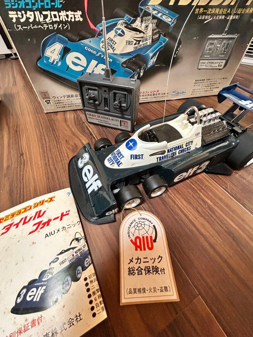 昭和レトロ ラジコンカー タイレルフォード リモコン 箱 説明書付 未動作確認