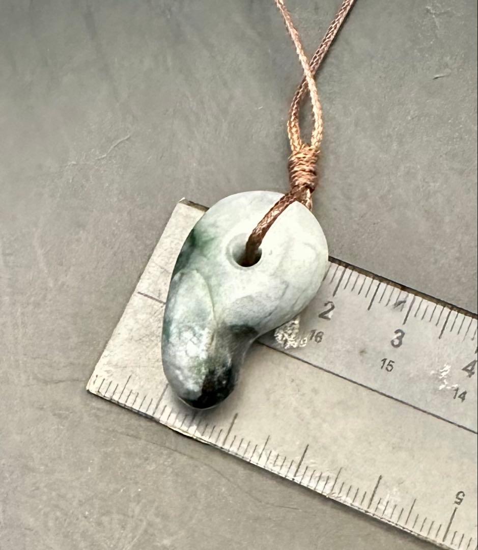 2025.8.15ロウカン翡翠勾玉　糸魚川産最高級ロウカン翡翠