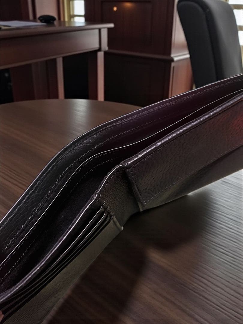 DIESEL 二つ折り財布　オールブラック　1dr Dロゴ　財布　シボ　黒