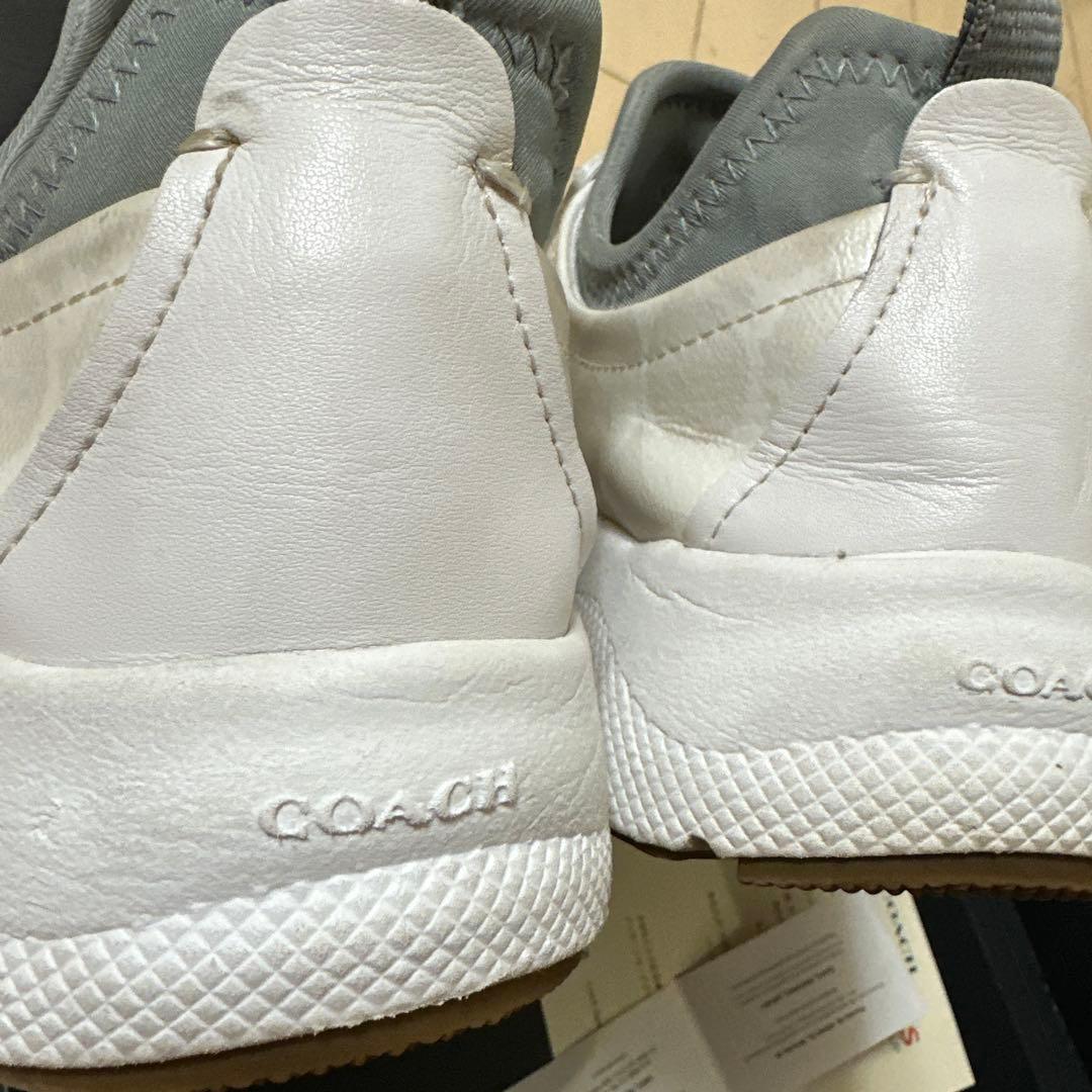 シグネチャー　スニーカー