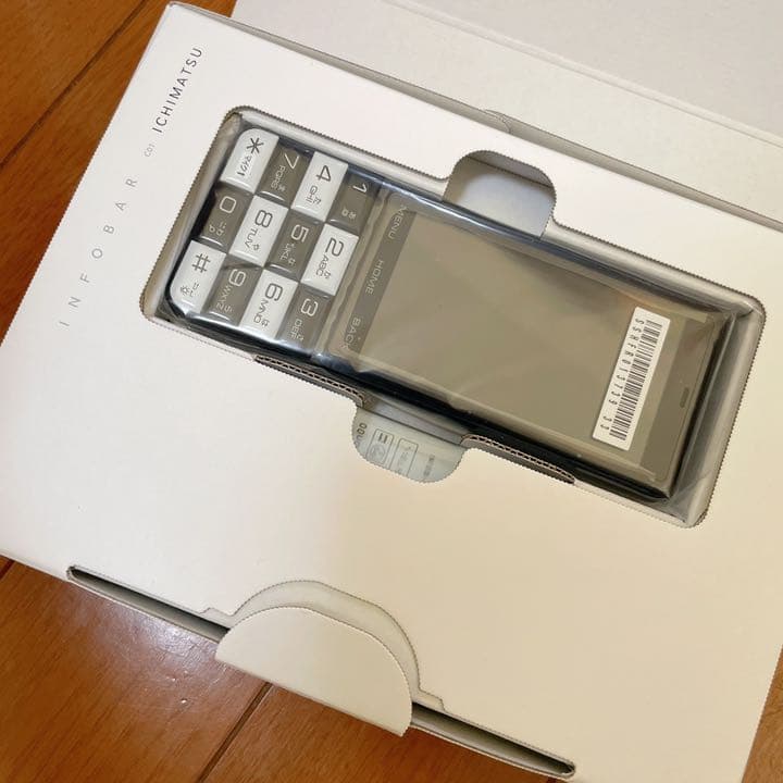 INFOBAR au KDDI ケータイ　携帯　 ICHIMATHU