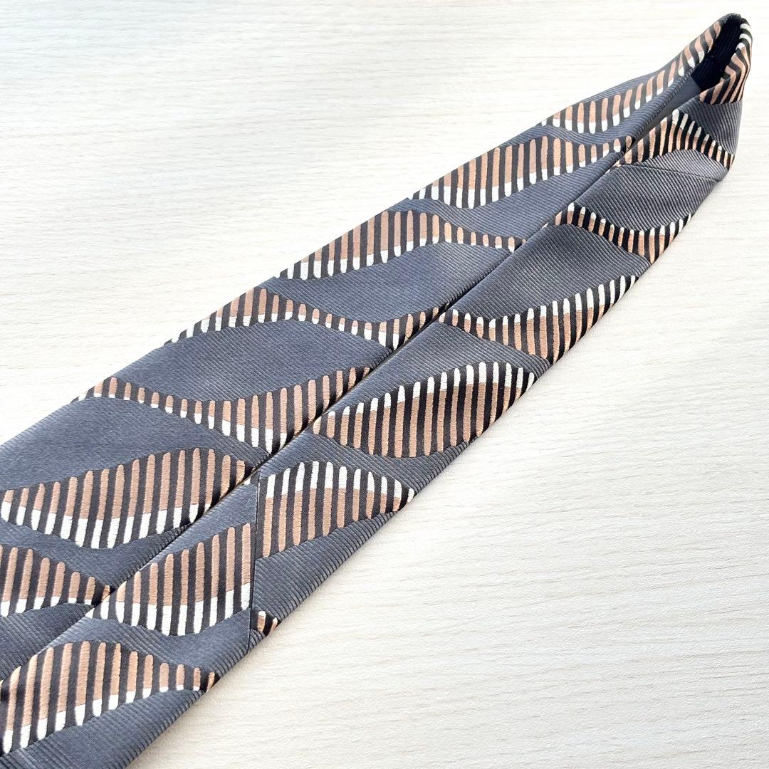 HOLLIDAY & BROWN × BEAMS F 極美品未使用に近いネクタイ