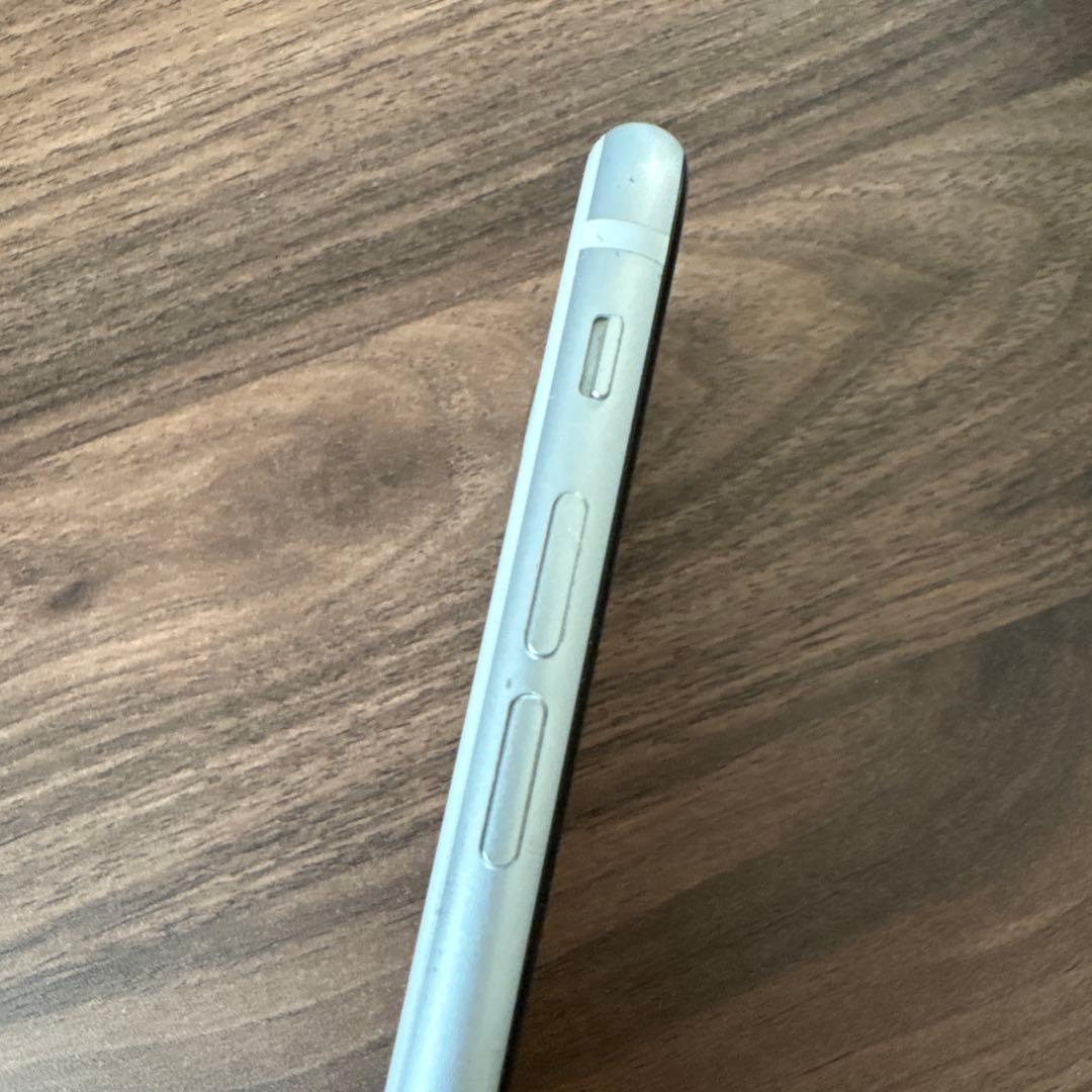 iPhoneSE 第2世代　64GB ホワイト 本体