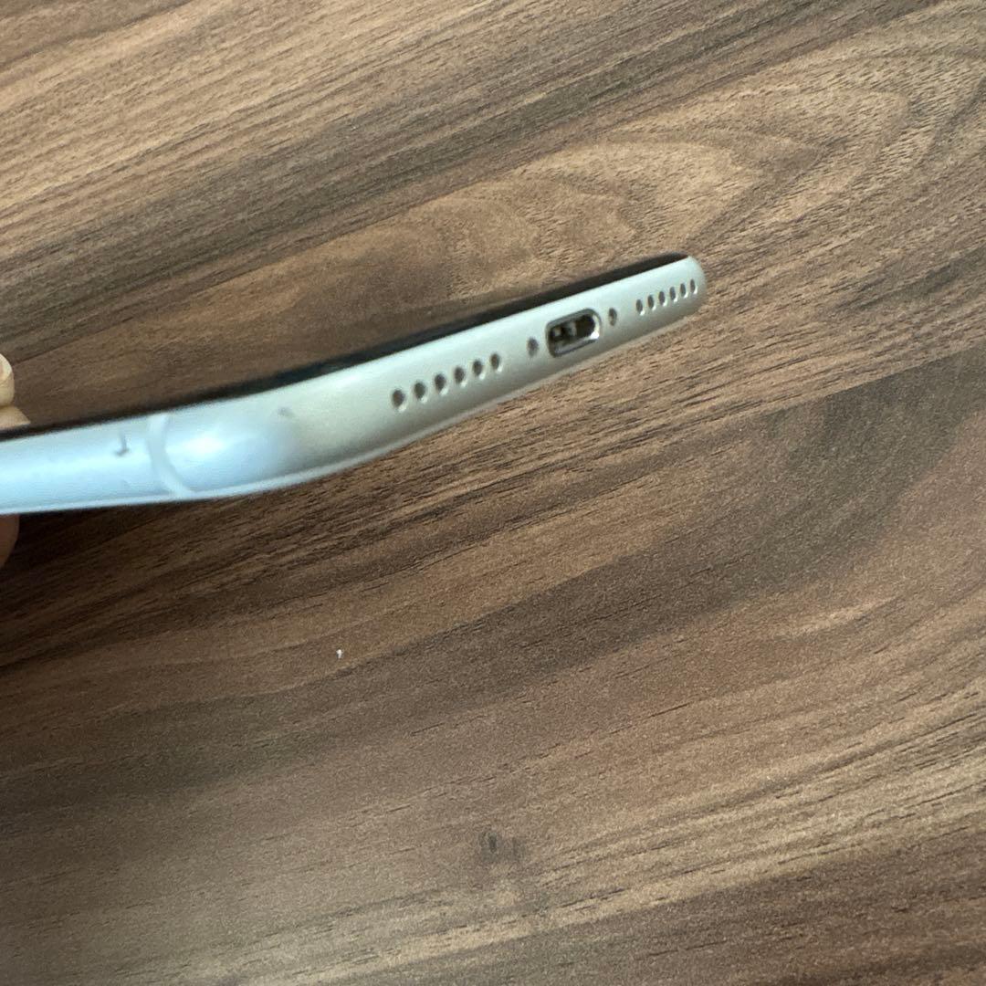 iPhoneSE 第2世代　64GB ホワイト 本体