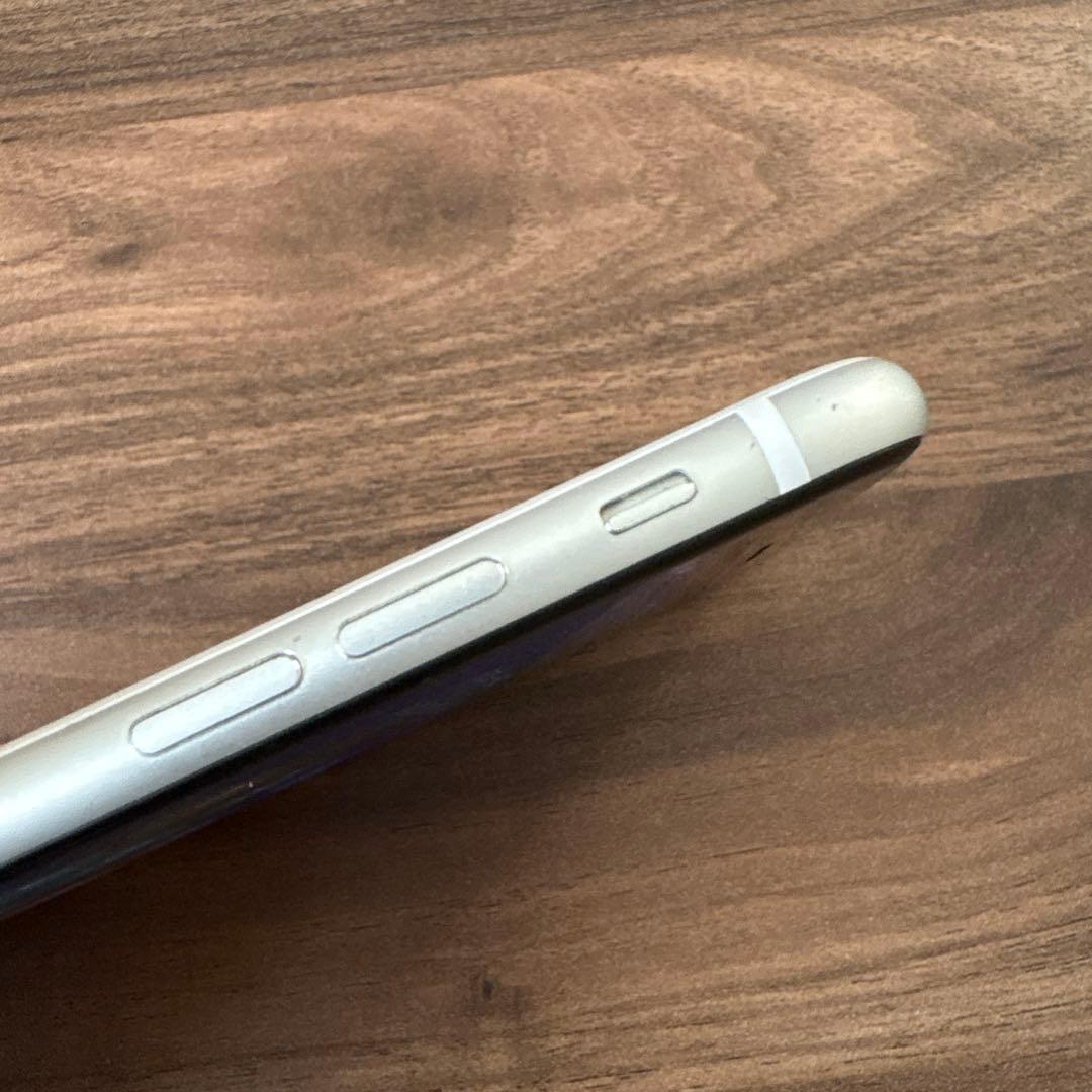 iPhoneSE 第2世代　64GB ホワイト 本体