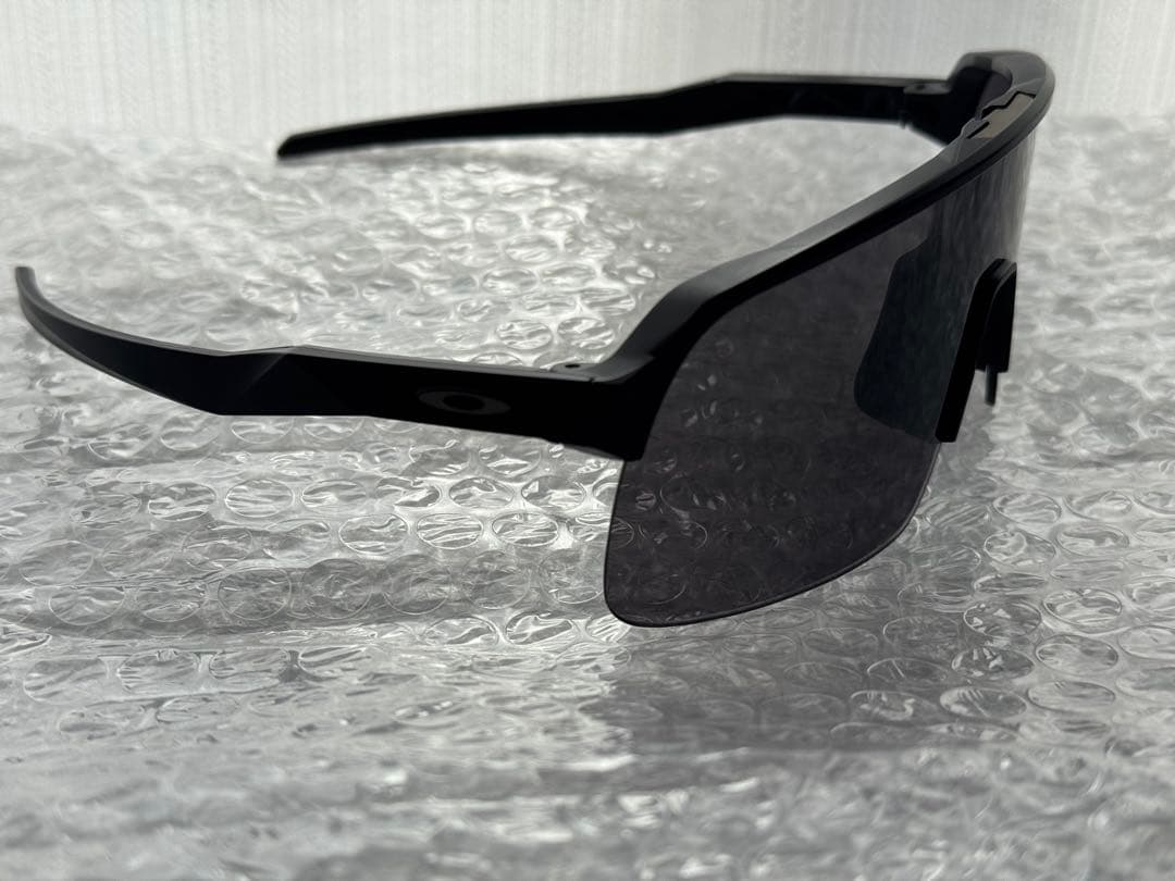 オークリー　　スートロライト