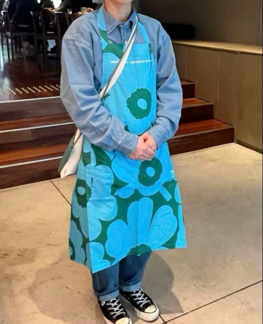 ☺︎新品未使用　マリメッコ×ブルーボトルコーヒー　コラボ　エプロン　限定☺︎