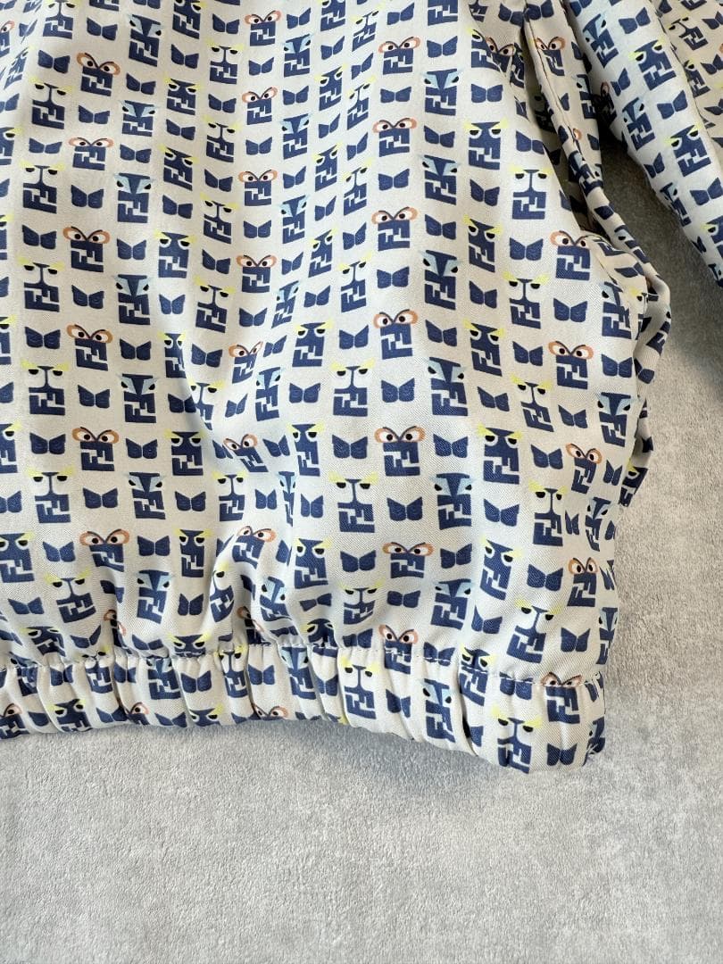 フェンディ キッズ　総ロゴ柄　モンスター パーカー フルジップ フーディー 8A