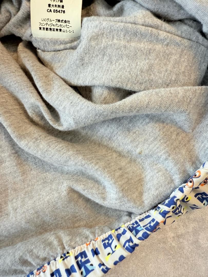 フェンディ キッズ　総ロゴ柄　モンスター パーカー フルジップ フーディー 8A