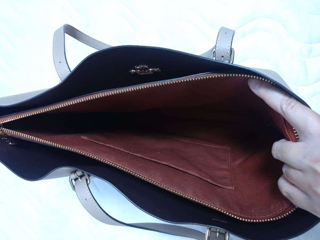 J*e様 COACH ベージュ トートバッグ