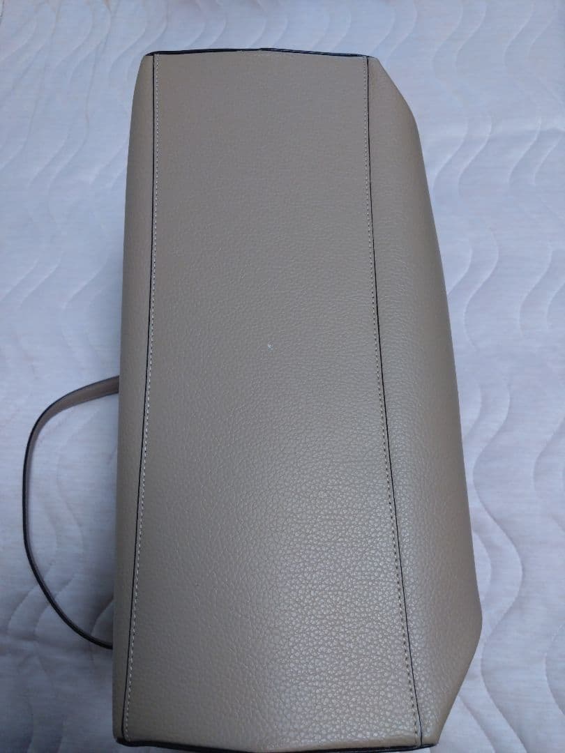 J*e様 COACH ベージュ トートバッグ