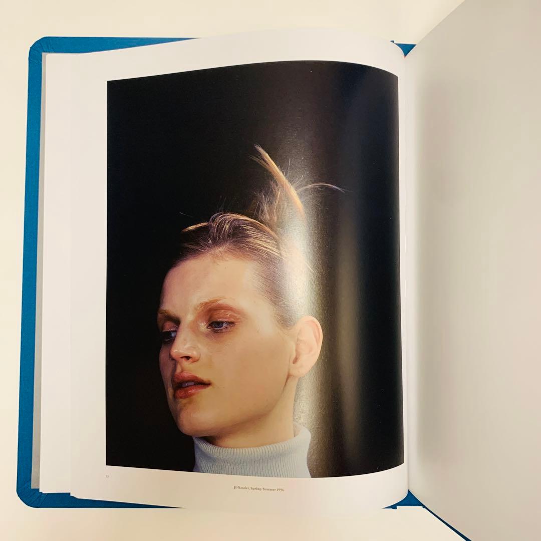 アート・デザイン・音楽 Amber, Guinevere, and Kate