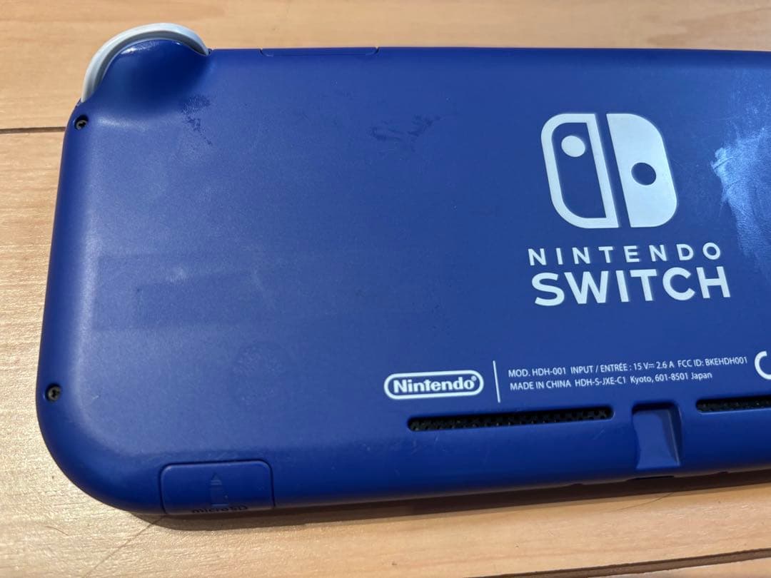 Nintendo Switch Lite ブルー　おまけ⭐︎アミーボ付き