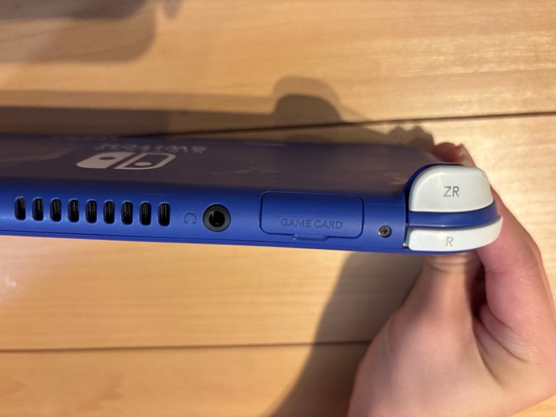 Nintendo Switch Lite ブルー　おまけ⭐︎アミーボ付き