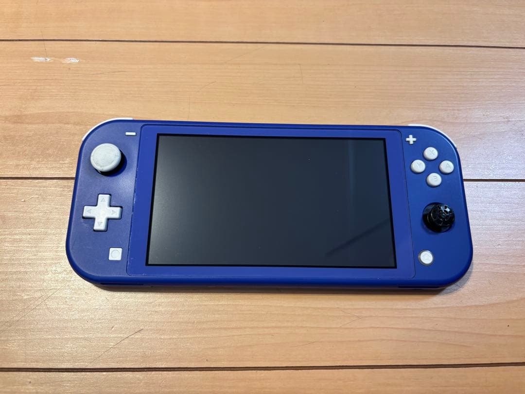 Nintendo Switch Lite ブルー　おまけ⭐︎アミーボ付き