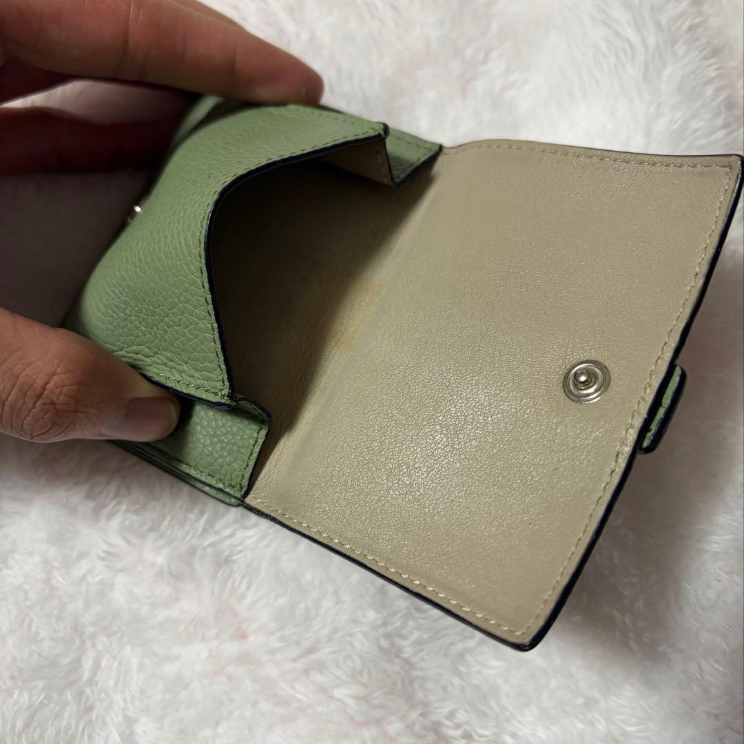 ロエベ 三つ折財布 グリーン