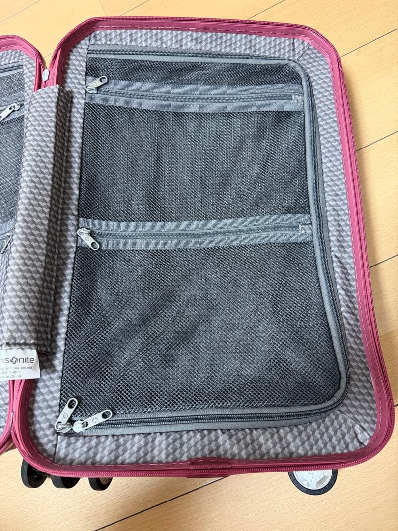 Samsonite ピンク キャリーケース TSAロック付き