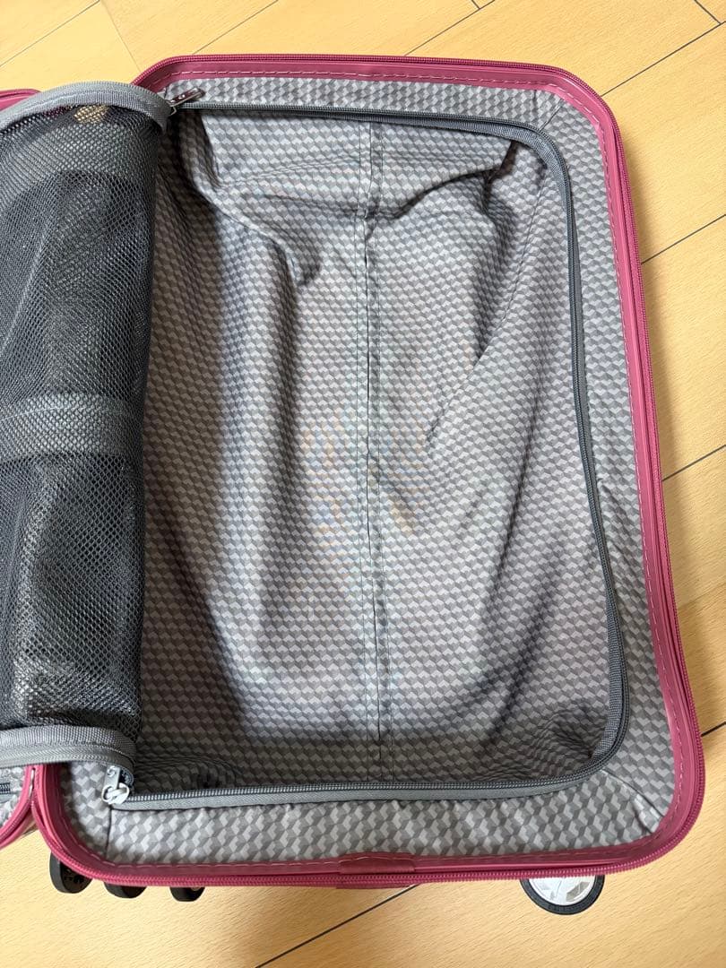 Samsonite ピンク キャリーケース TSAロック付き