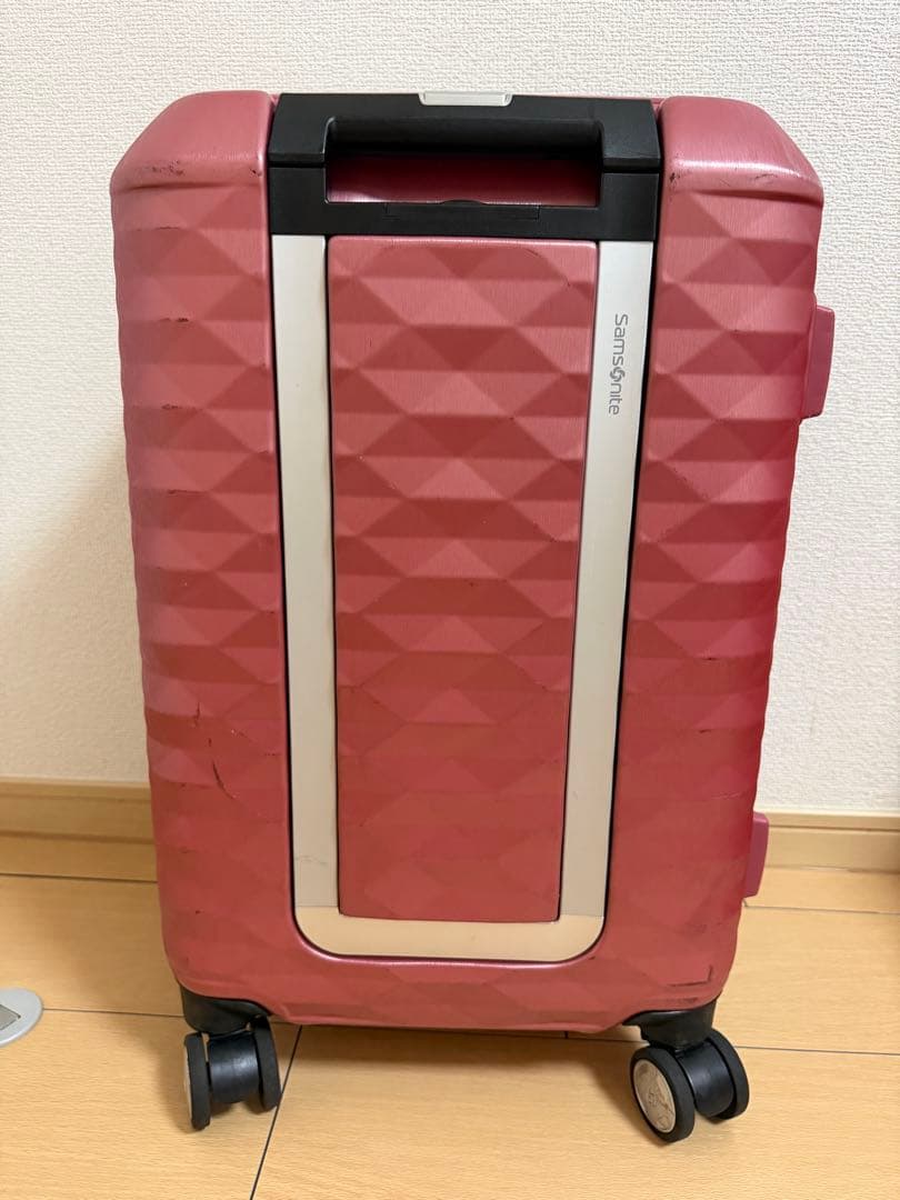 Samsonite ピンク キャリーケース TSAロック付き
