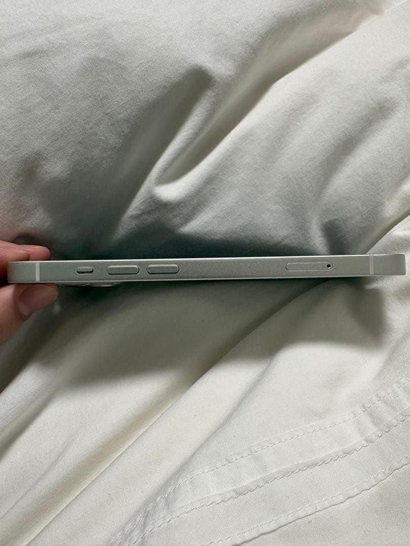 Apple iPhone 13 ホワイト 128GB