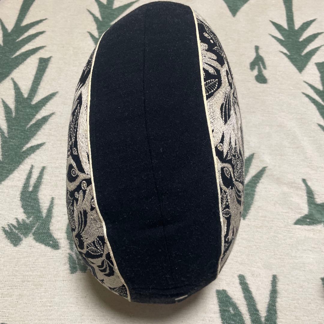 大幅値下げ　ミナペルホネン　エッグクッション　carnival ブラック