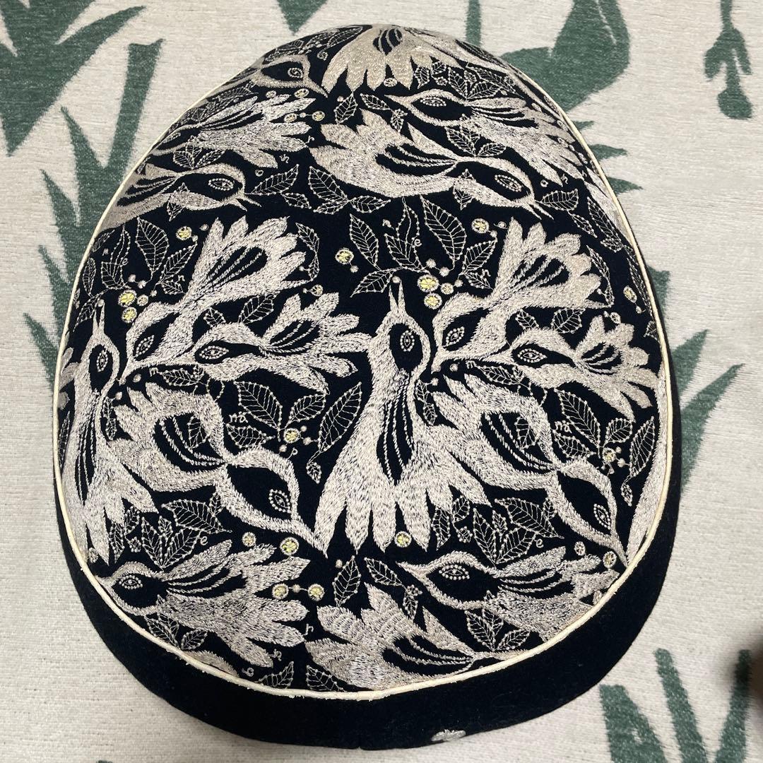 大幅値下げ　ミナペルホネン　エッグクッション　carnival ブラック