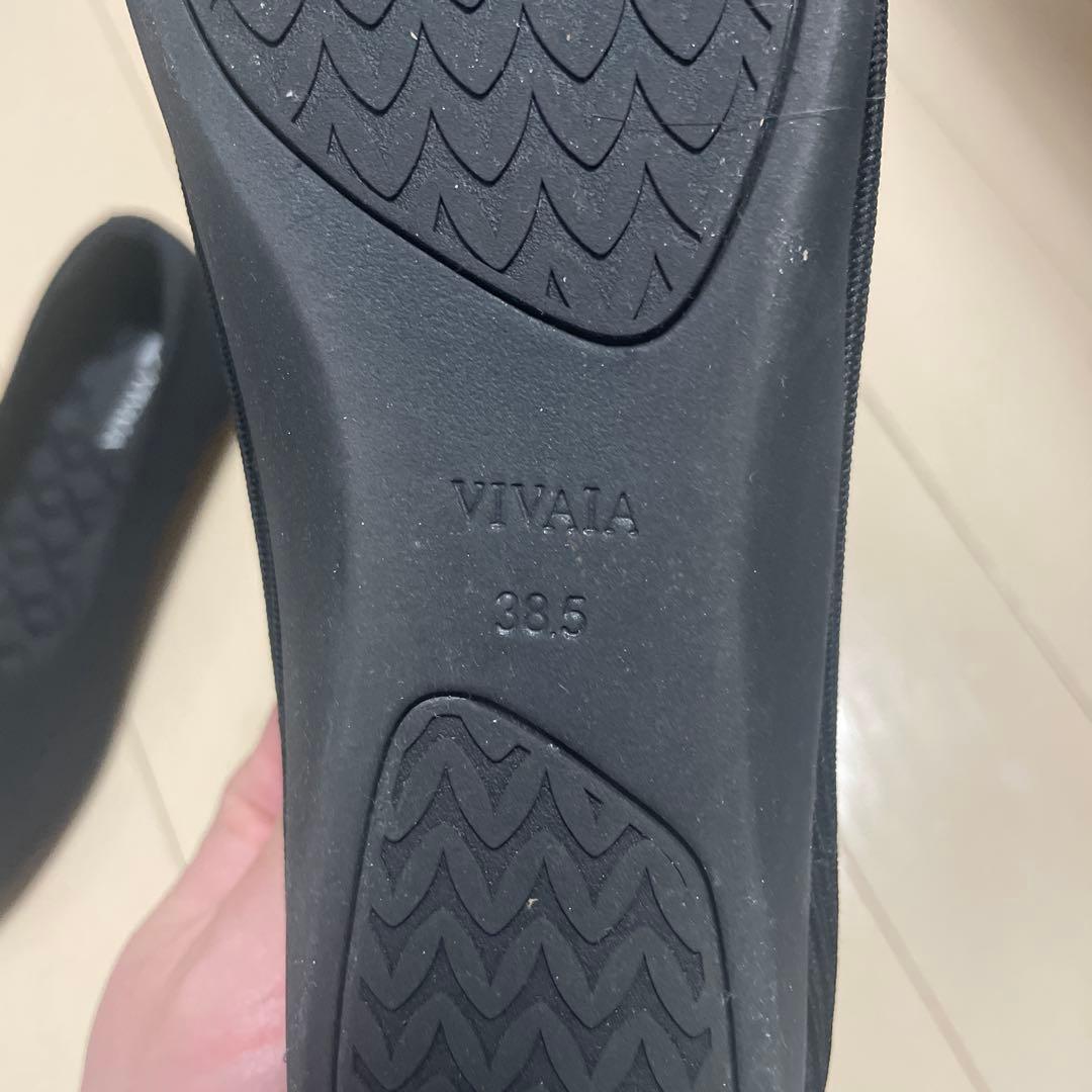 VIVAIA ブラック フラットシューズ
