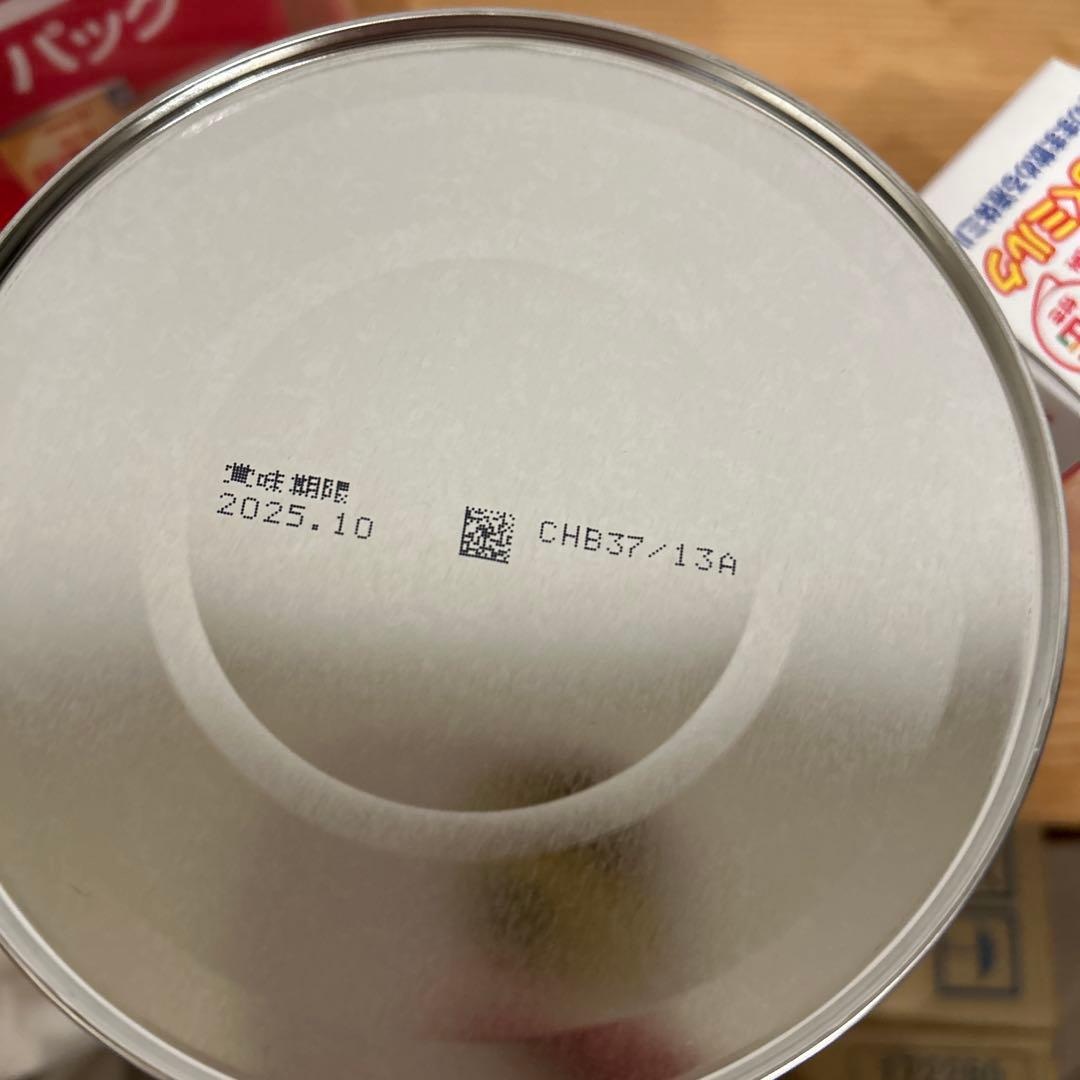 新品未使用　明治　ほほえみ800g4缶　らくらくミルク2缶アタッチメント2個