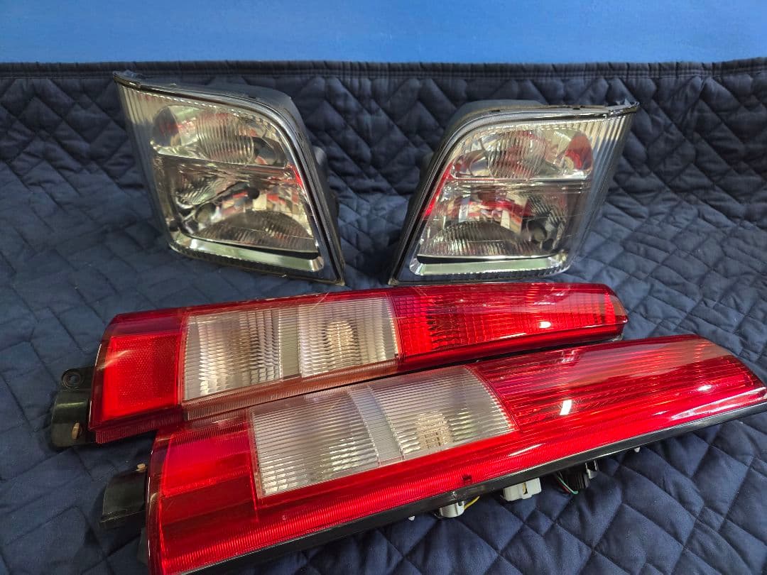 サンバー　中古ヘッドライトテール　まとめてセット　お買い得