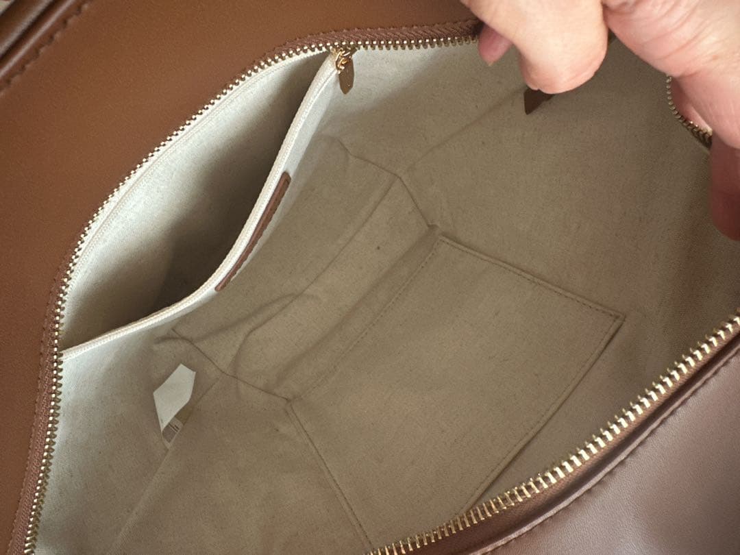 CHARLES&KEITH♡ Shaliaシャリアラフィアウーブンバケツバッグ