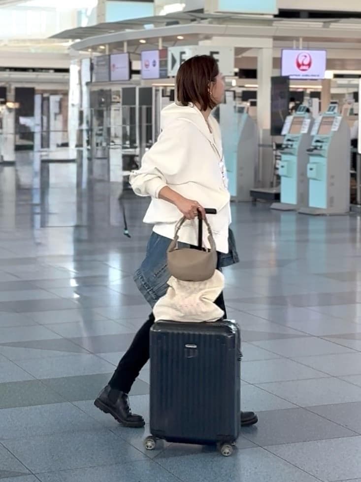 新品 RIVE DROITE リバイバル バックテールZIPパーカー ホワイト