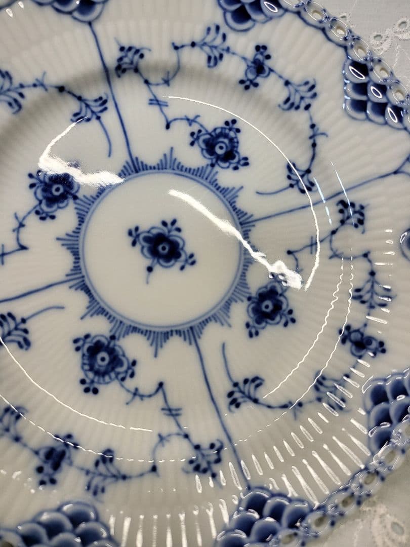 美品✨ロイヤルコペンハーゲン ブルーフルーテッド フルレース プレート 皿①