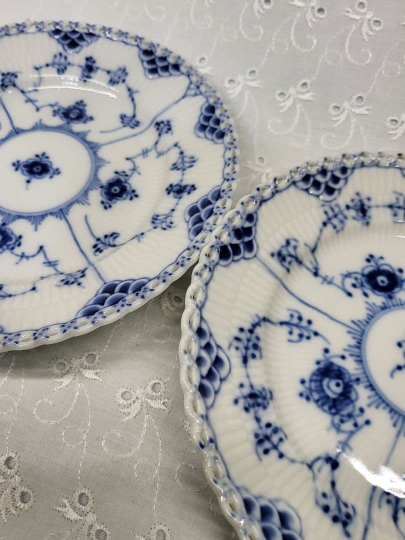 美品✨ロイヤルコペンハーゲン ブルーフルーテッド フルレース プレート 皿①