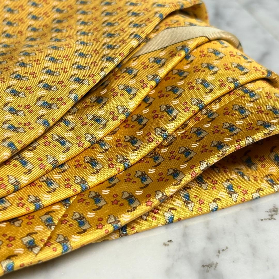 Ferragamo ネクタイ イエロー 犬柄 星 ドット パターン柄