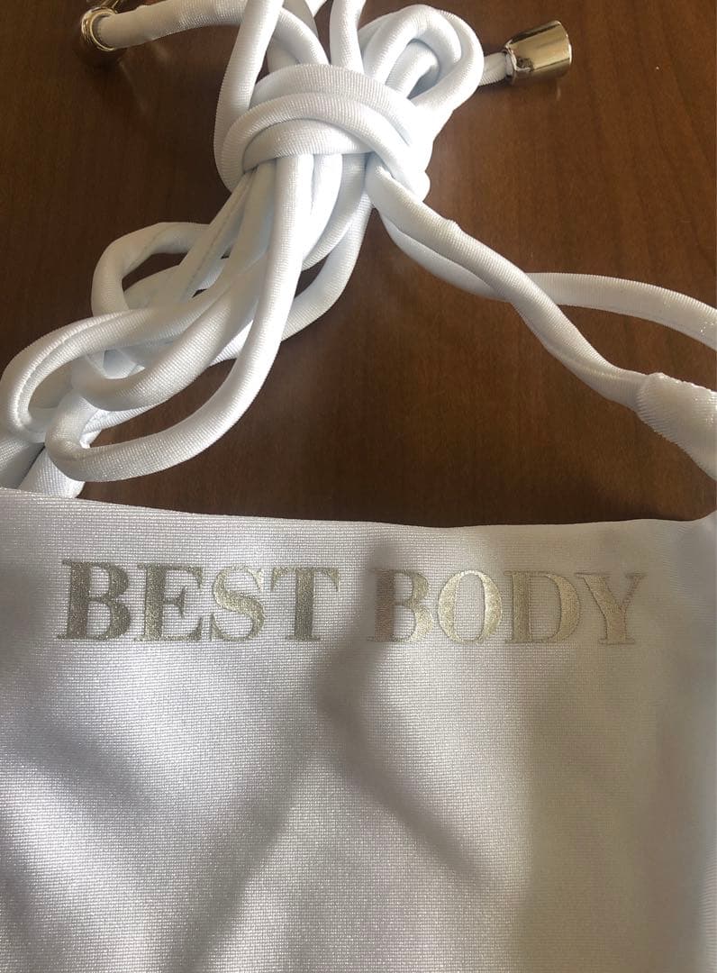 BBJベストボディジャパン 公式ビキニ　白　Mサイズ