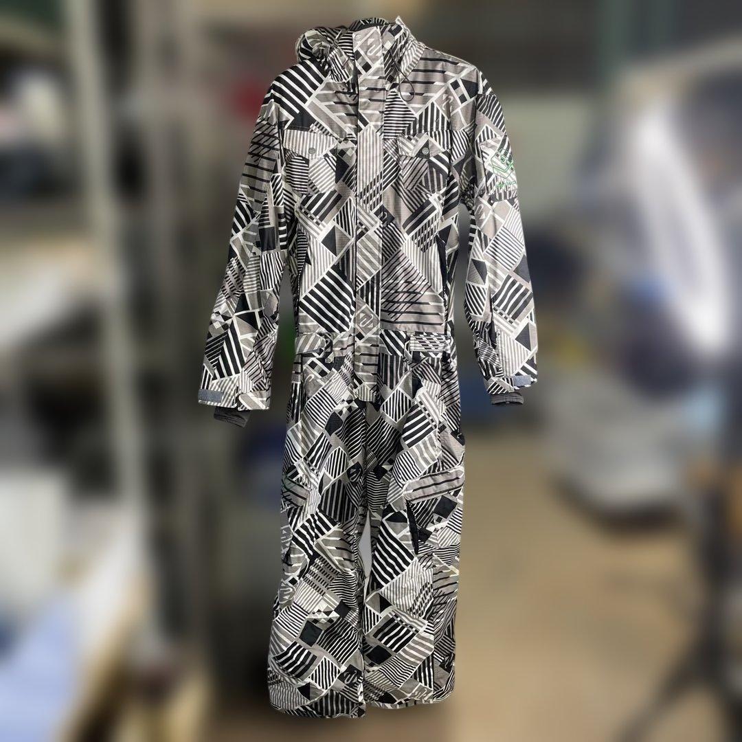 【mh/1.20/11】ESTIVO 総柄スノーボードウェアつなぎ XLサイズ