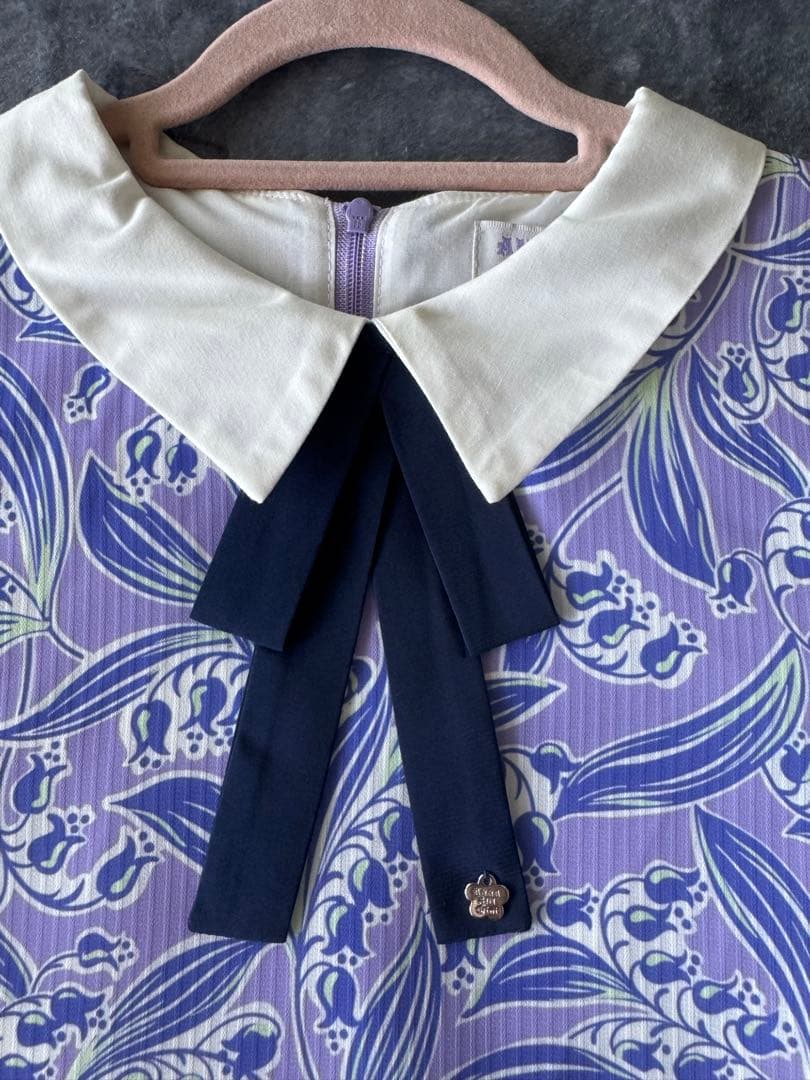 アナスイ　ミニ　新品タグ付き　ANNA SUI 花柄 半袖ワンピース　150㎝