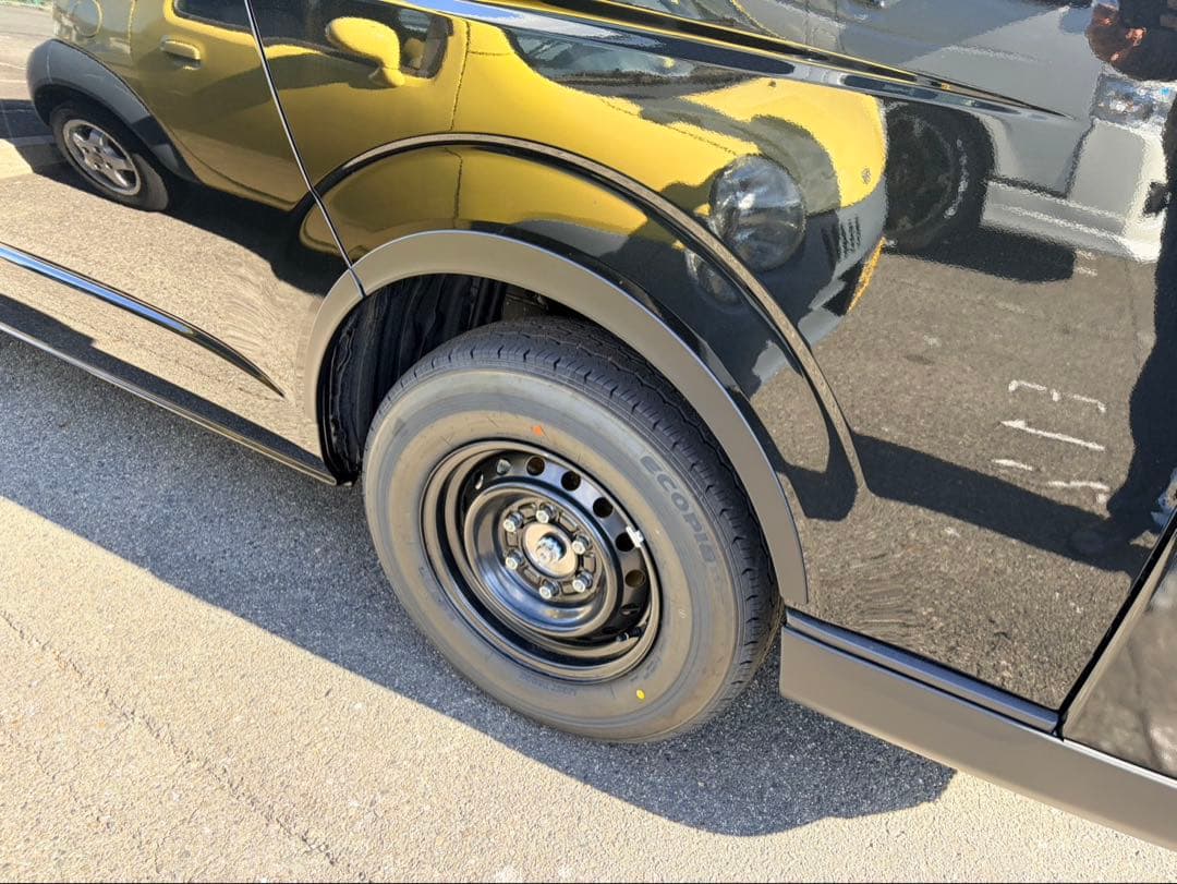 ハイエース　オーバーフェンダー　マットブラック　少しの値下げ可能！