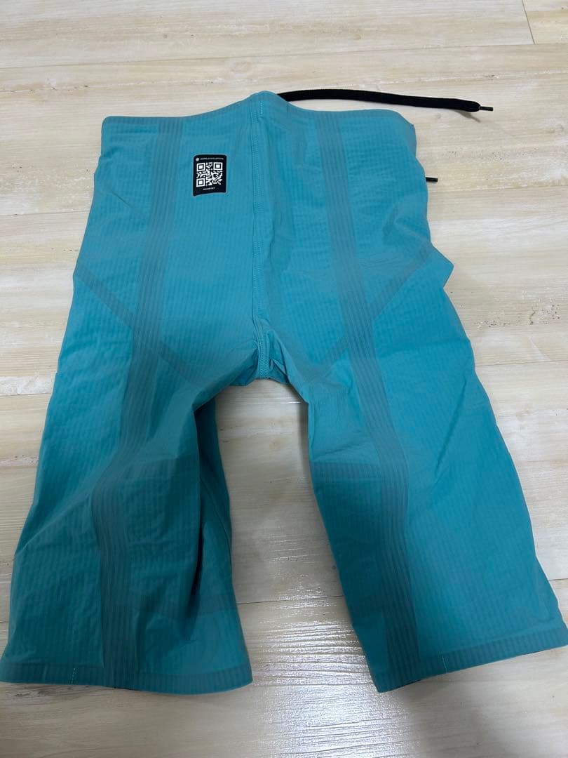 ミズノ 競泳水着　GXソニックCR Ｍサイズ