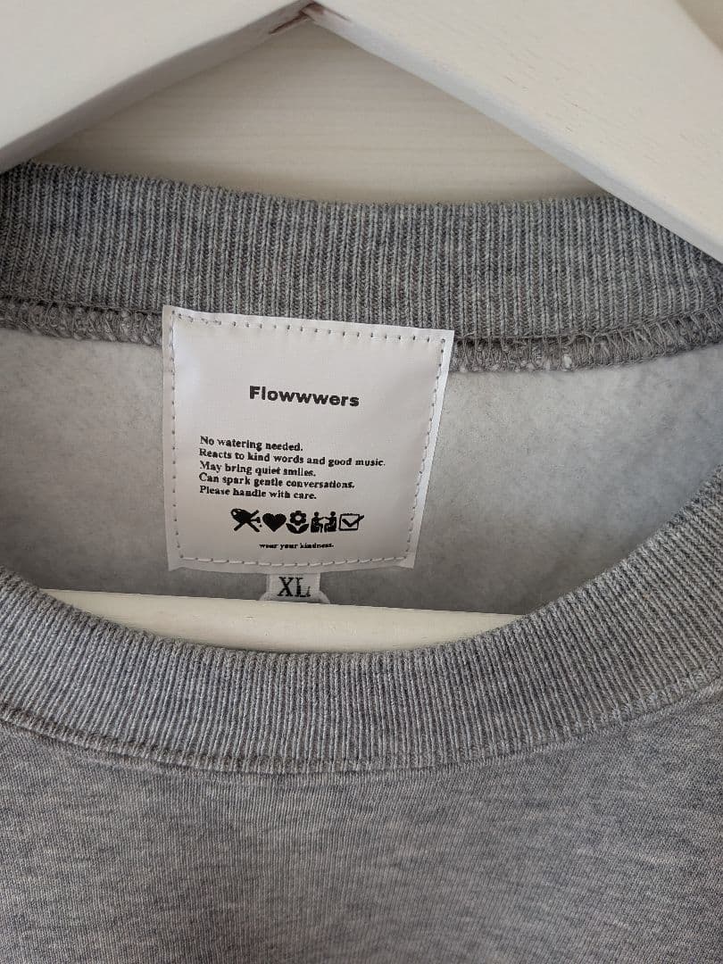 flowwwers スウェット a dot sweat